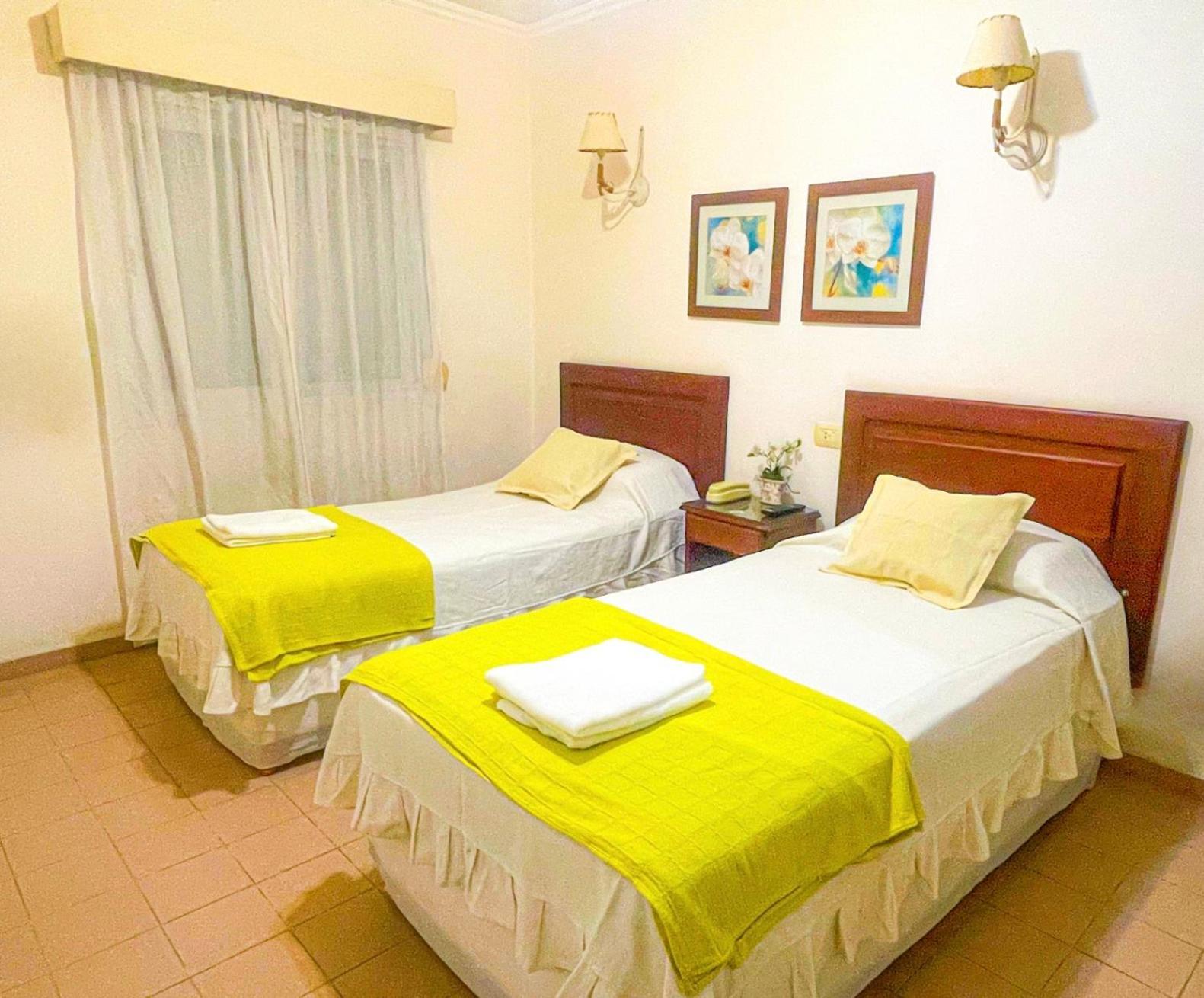 Nuevo Hotel Bristol Santiago del Estero Bagian luar foto