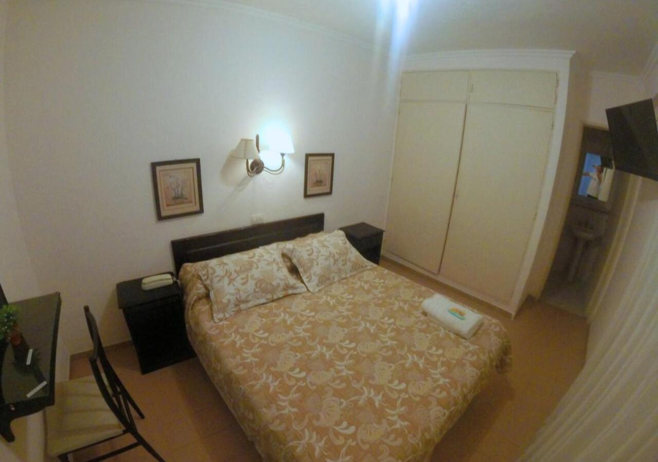 Nuevo Hotel Bristol Santiago del Estero Bagian luar foto