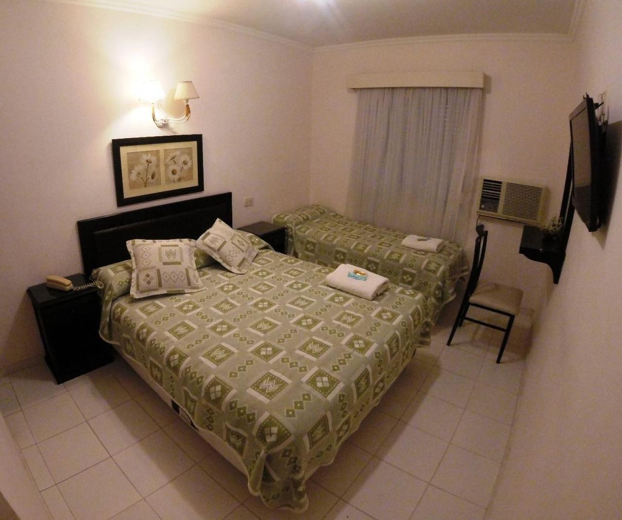 Nuevo Hotel Bristol Santiago del Estero Bagian luar foto